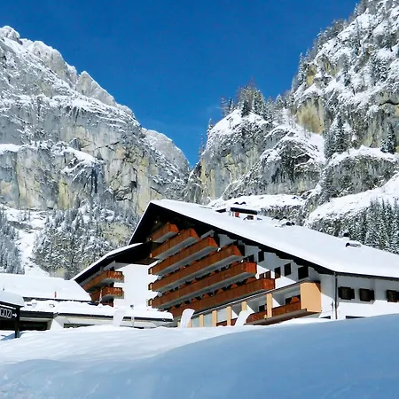 Principe Marmolada Hotel 3*