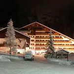 Principe Marmolada Hotel 3*