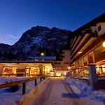 Principe Marmolada Hotel 3*